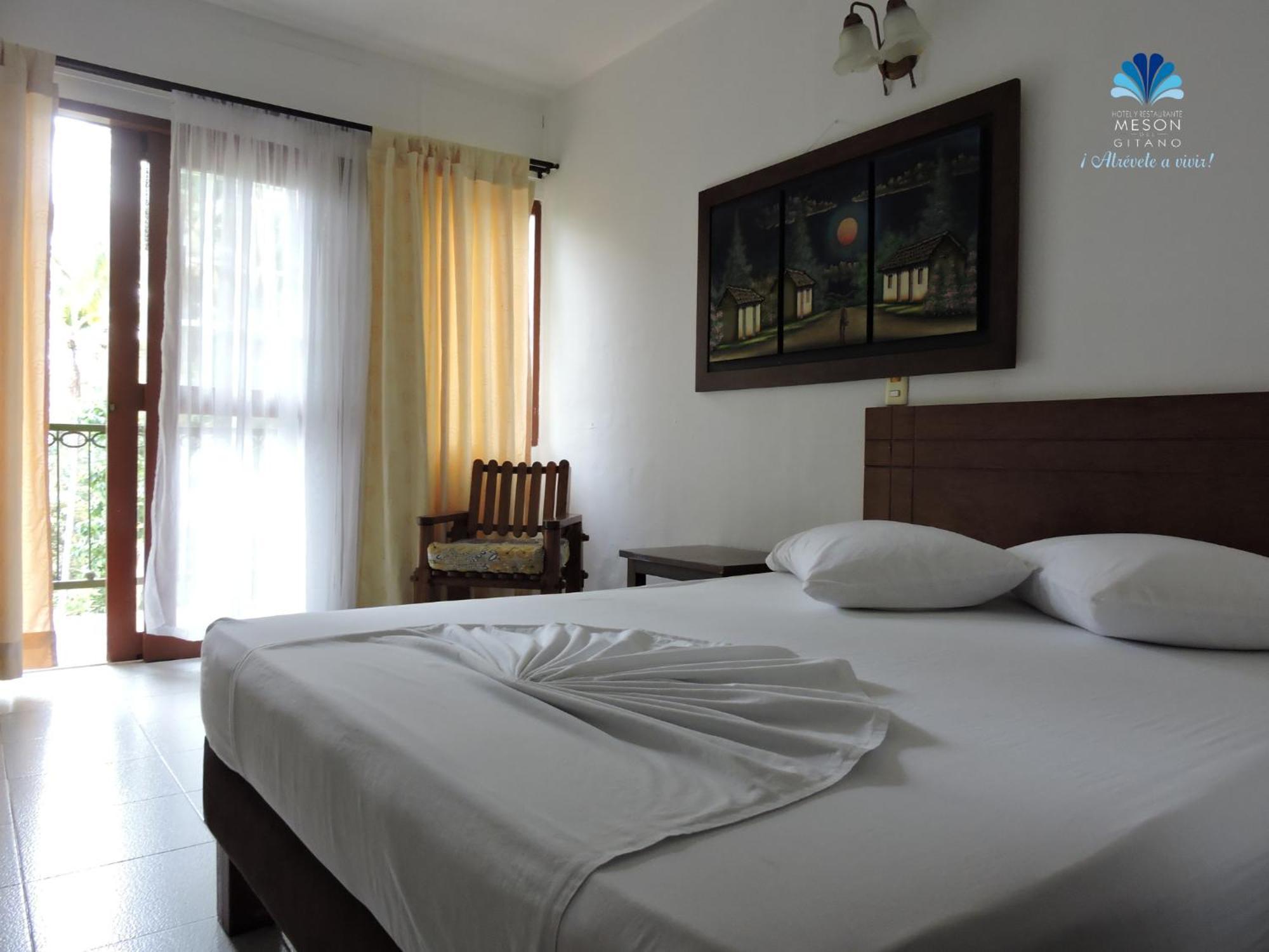 Hotel Y Restaurante Meson Del Gitano Caucasia Phòng bức ảnh