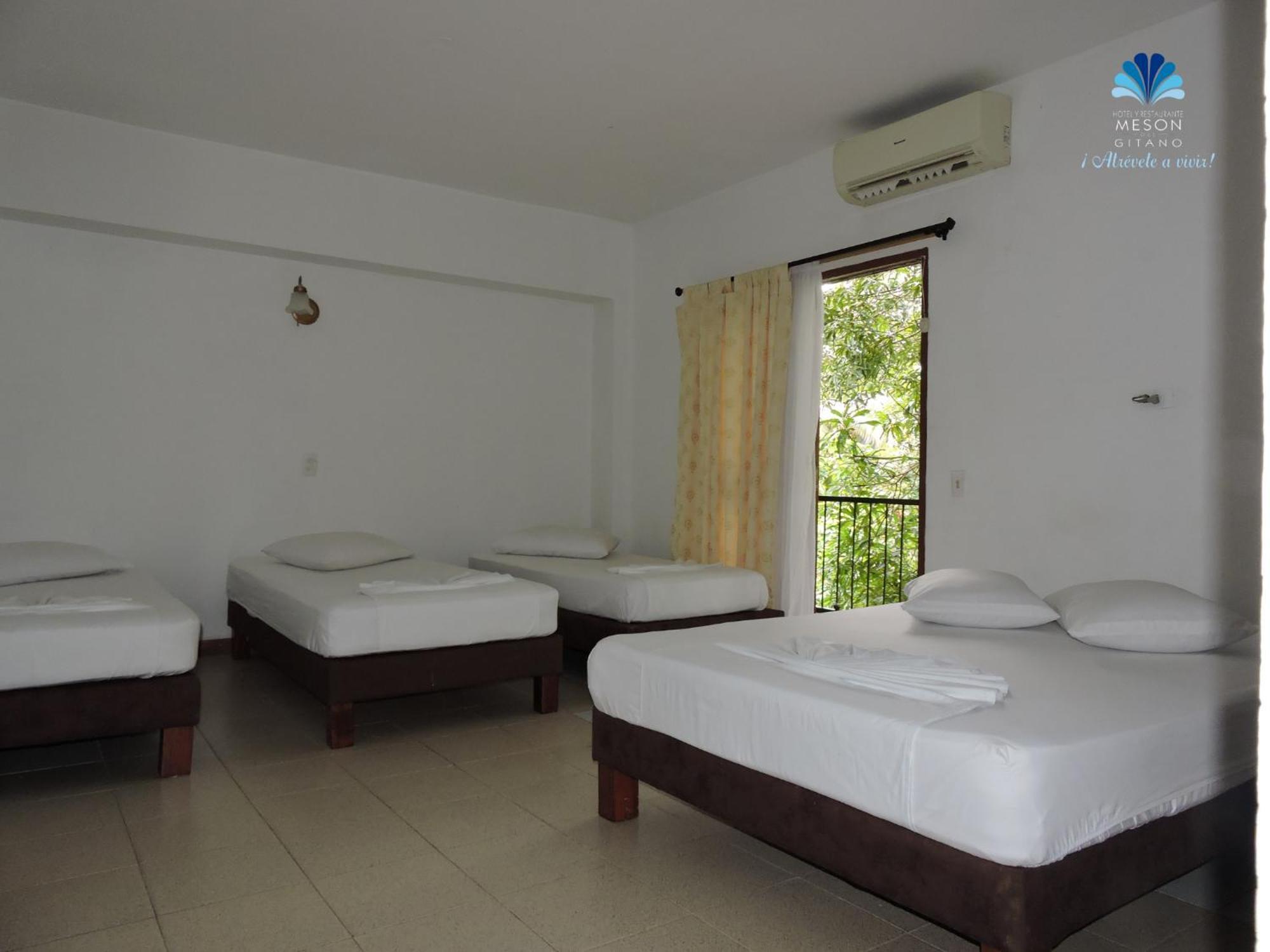 Hotel Y Restaurante Meson Del Gitano Caucasia Phòng bức ảnh